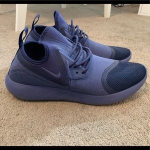 Nike Lunar Charge size 13